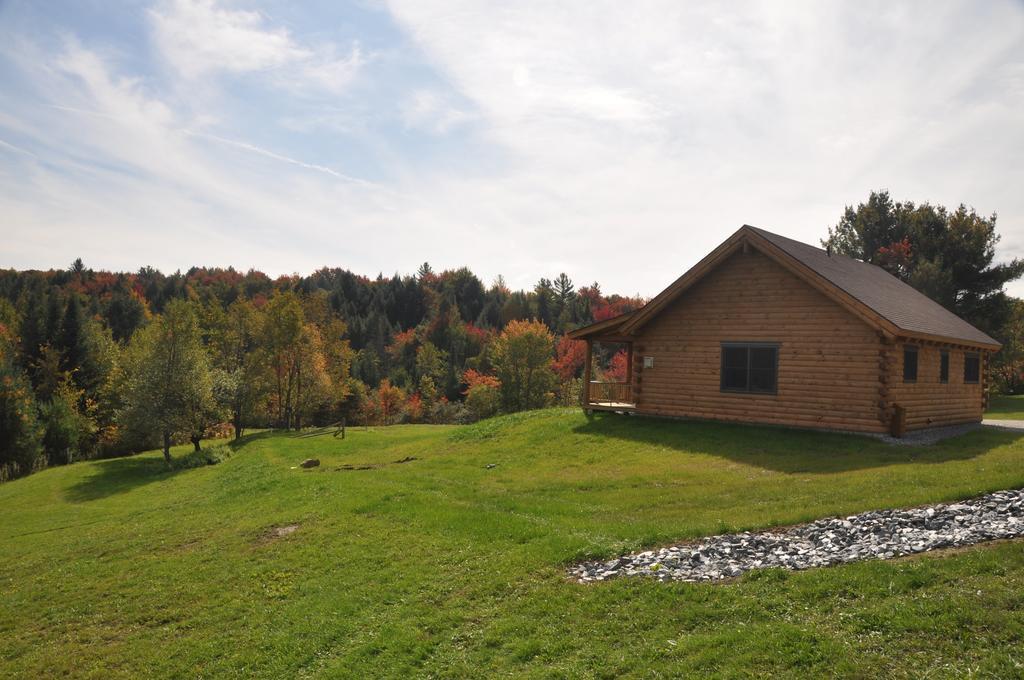 Отель Muddy Moose Morrisville Экстерьер фото