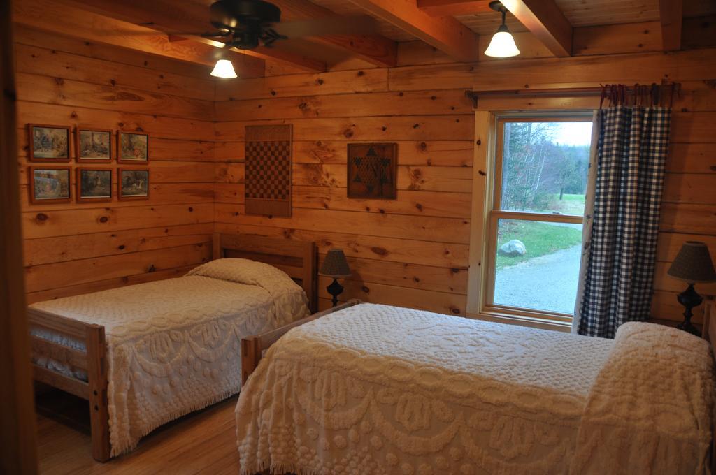 Отель Muddy Moose Morrisville Экстерьер фото